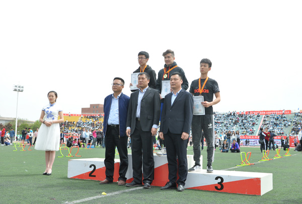 7男子跳高颁奖仪式.jpg