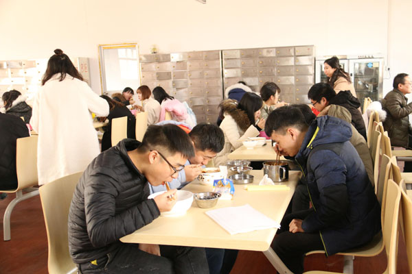 10.活动现场.jpg