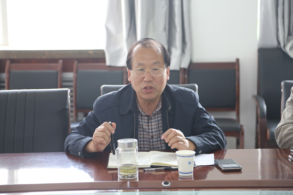 教务处罗文谦教授做重要讲话.JPG